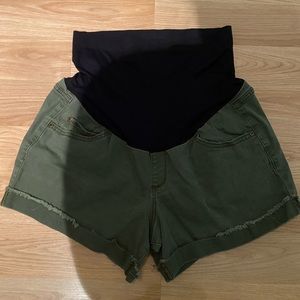 Maternity shorts